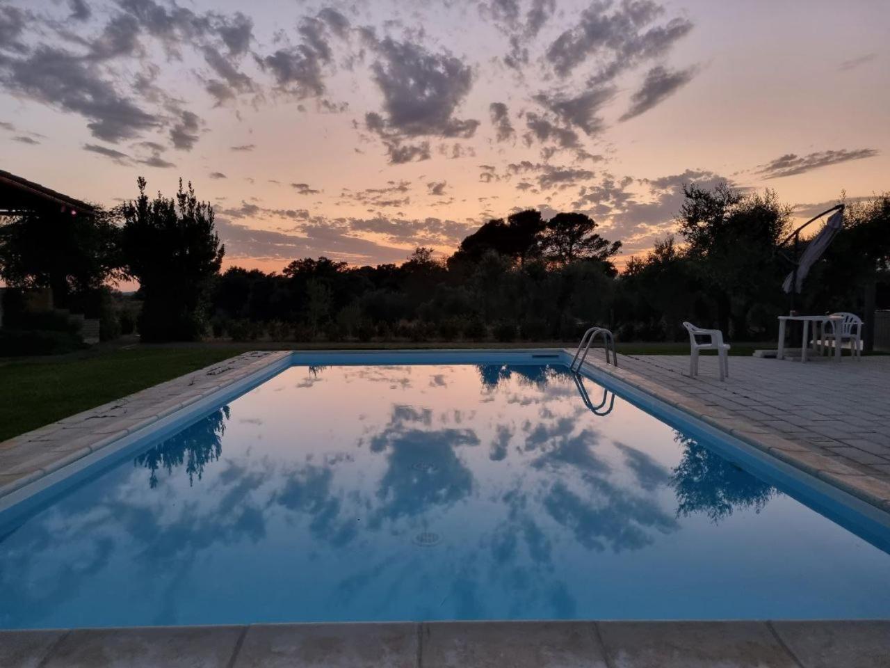 Accogliente Villa Con Piscina Caltagirone Luaran gambar